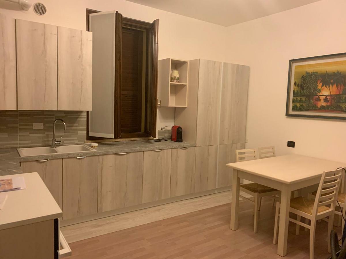 Alla Tomba Di Giulietta Verona Ngoại thất bức ảnh
